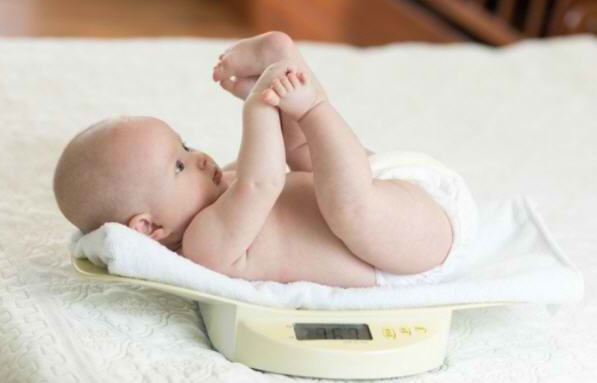 Wajib Tahu, Pentingnya Kenaikan Berat Badan Dan Tips Agar Bayi Gemuk Sehat